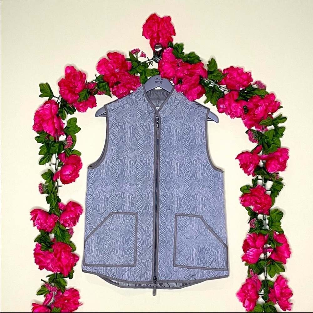 Logo By Lori Goldstein Python Print Vest Size M - image 1